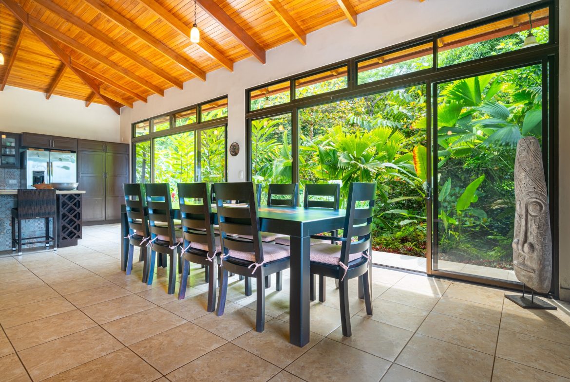 VERY PRIVATE OCEAN AND JUNGLE VIEW HOME IN OJOCHAL
