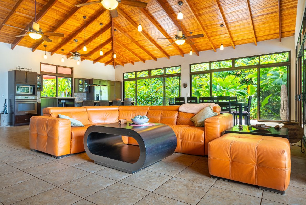 VERY PRIVATE OCEAN AND JUNGLE VIEW HOME IN OJOCHAL