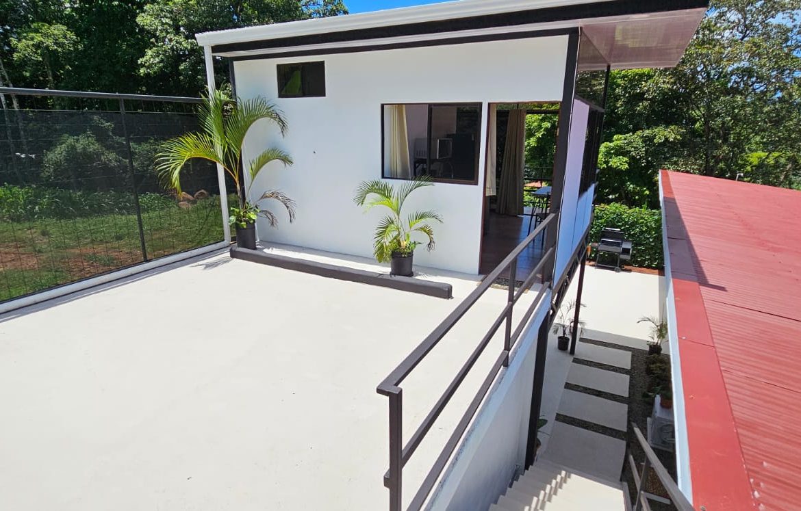 FIRE SALE UNDER $300K : HOME PLUS DETACHED APARTMENT IN DESIRED LOCATION IN UVITA, Uvita, Costa Rica — photo 7