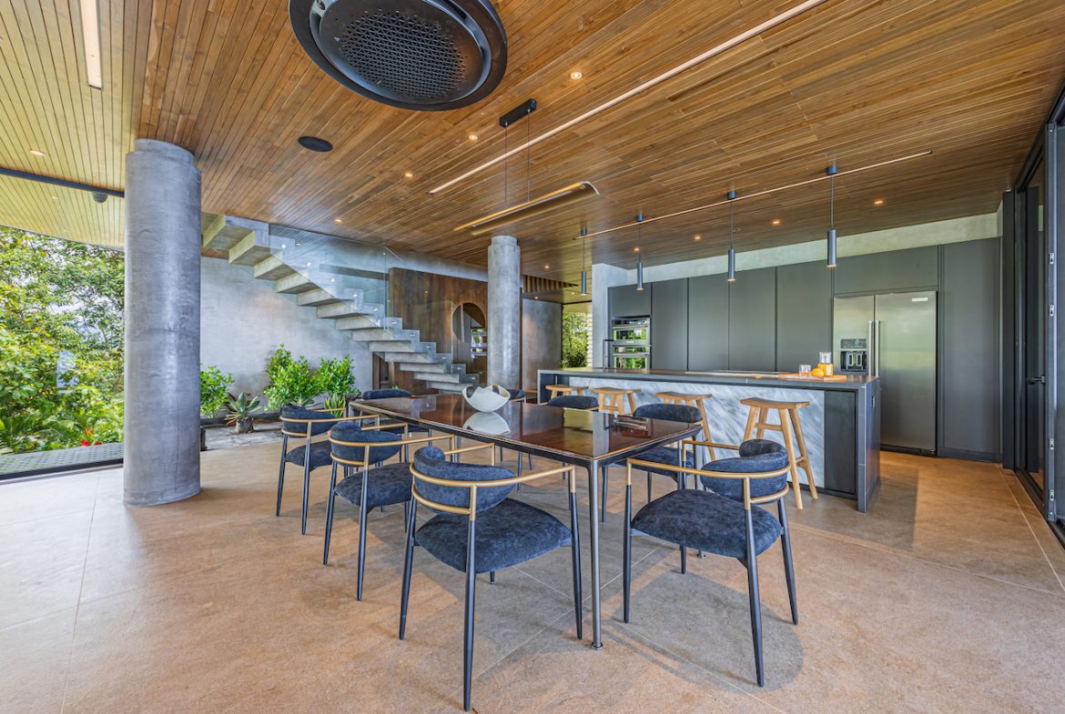 CASA CORAZÓN DE LA SELVA – AMAZING OCEAN VIEW HOME IN ESCALERAS