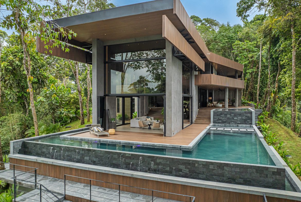 CASA CORAZÓN DE LA SELVA – AMAZING OCEAN VIEW HOME IN ESCALERAS