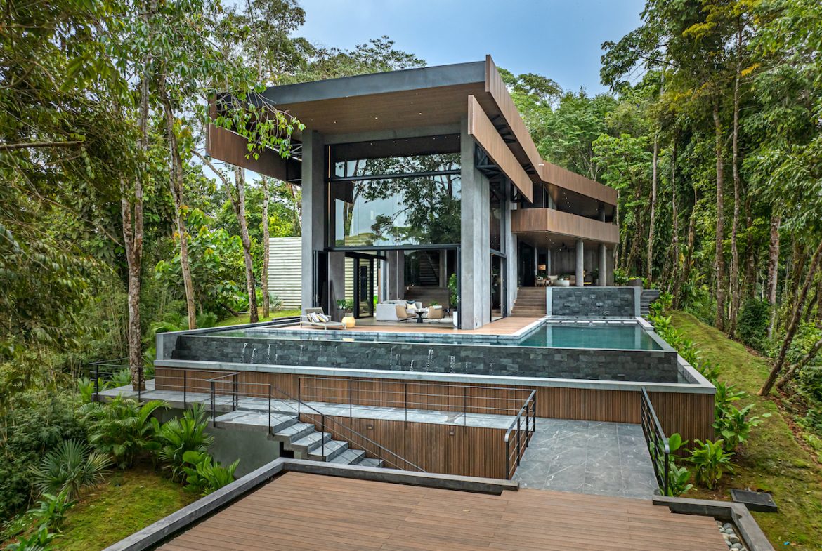 CASA CORAZÓN DE LA SELVA – AMAZING OCEAN VIEW HOME IN ESCALERAS