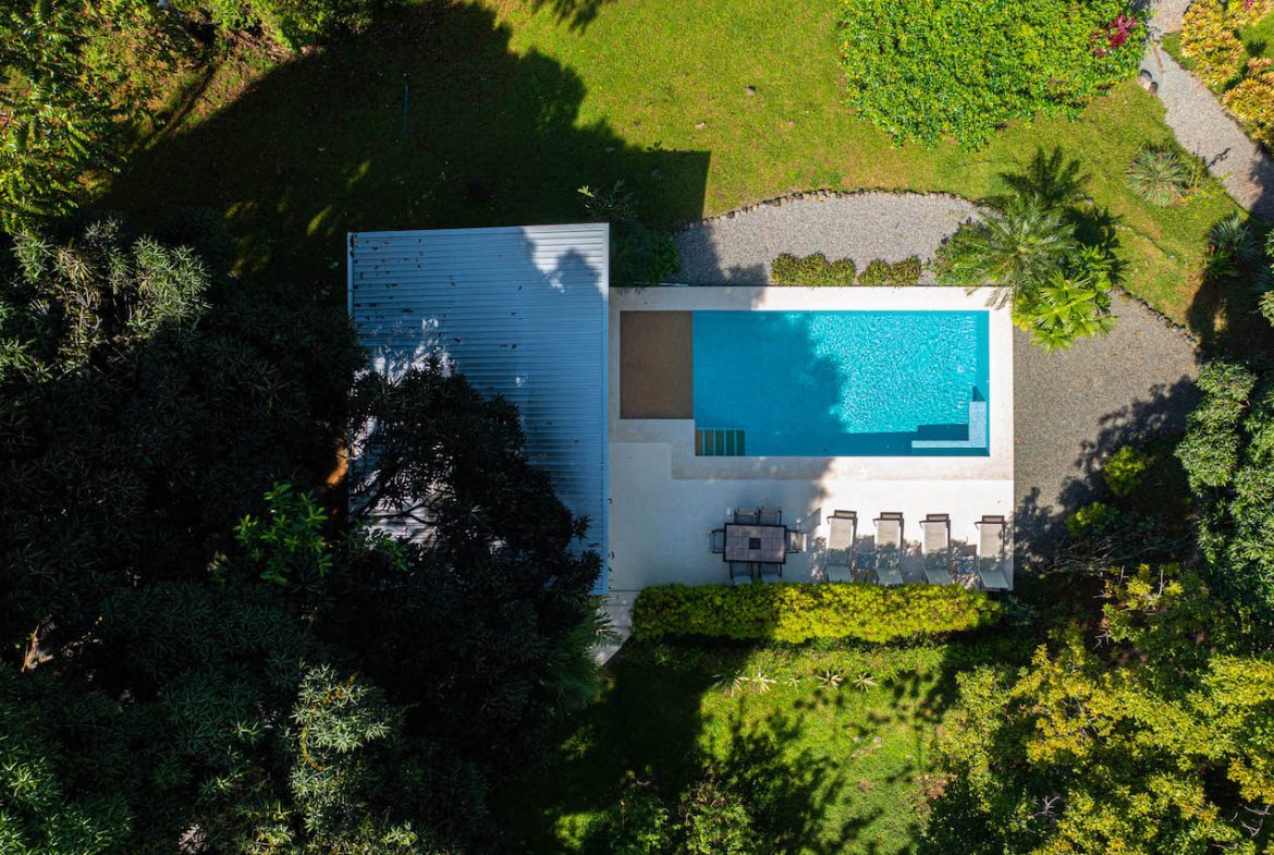 MULTI-USE PROPERTY RESIDENTIAL/HOTEL/COMMERCIAL UVITA