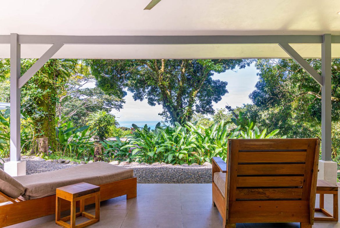 MULTI-USE PROPERTY RESIDENTIAL/HOTEL/COMMERCIAL UVITA