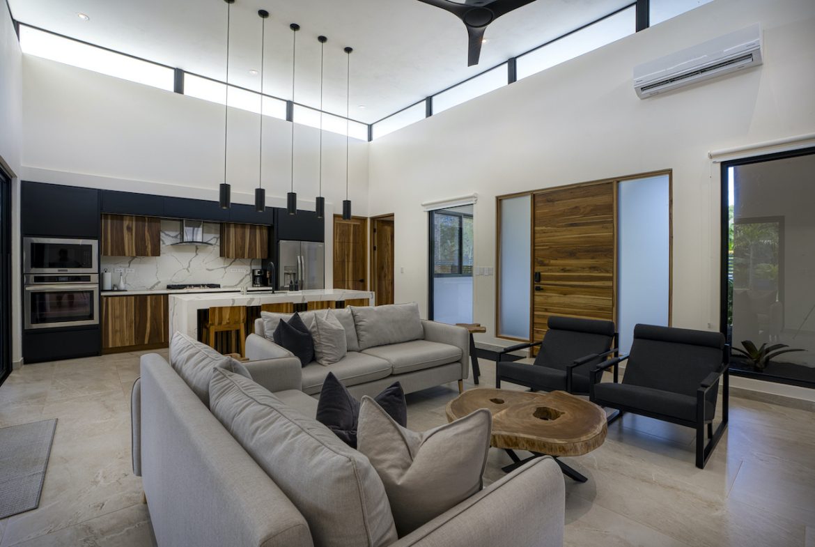 3 BEDROOM HOME + EXTRA LOT IN CENTRAL UVITA, Uvita, Costa Rica — photo 7