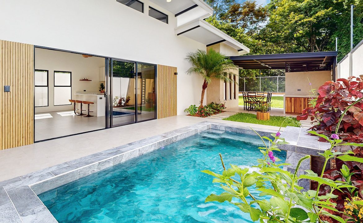 BEAUTIFUL BRAND NEW 3 BEDROOM HOME IN CENTRAL UVITA, Uvita, Costa Rica — photo 2