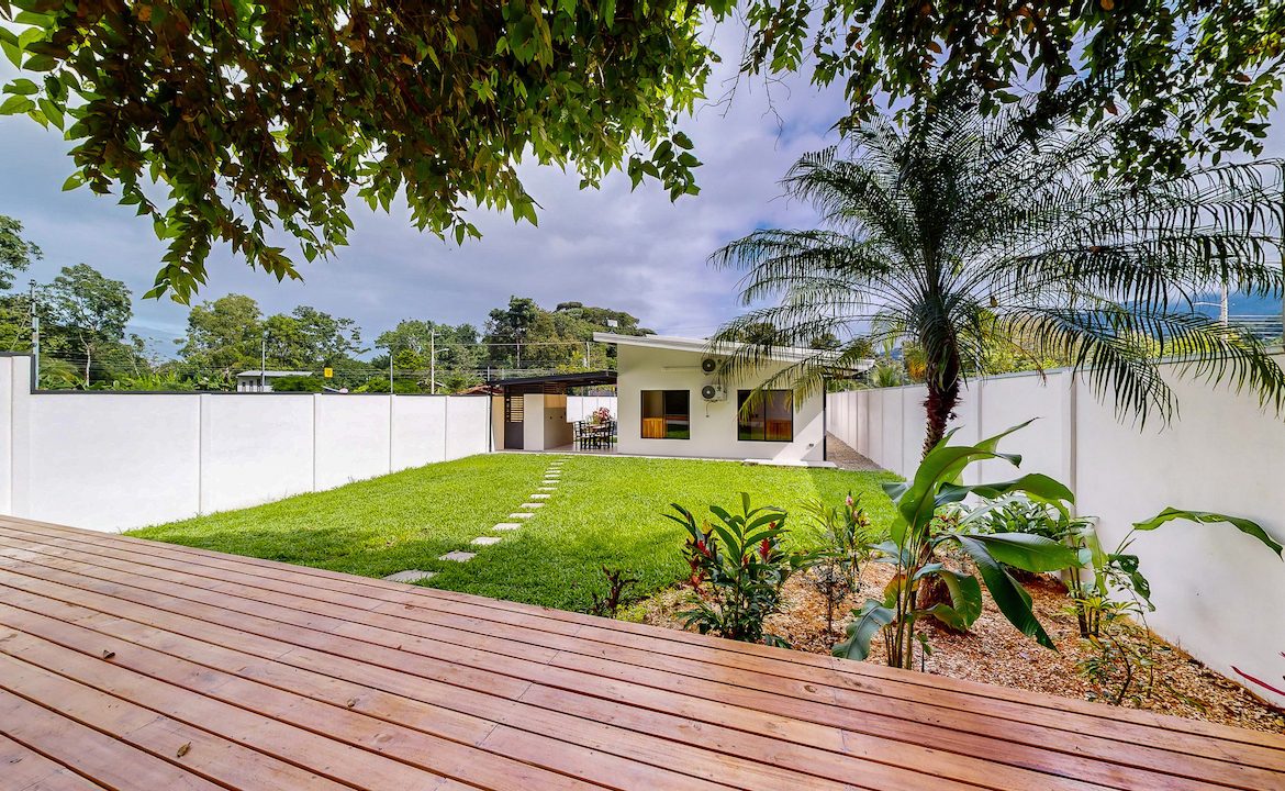 BEAUTIFUL BRAND NEW 3 BEDROOM HOME IN CENTRAL UVITA