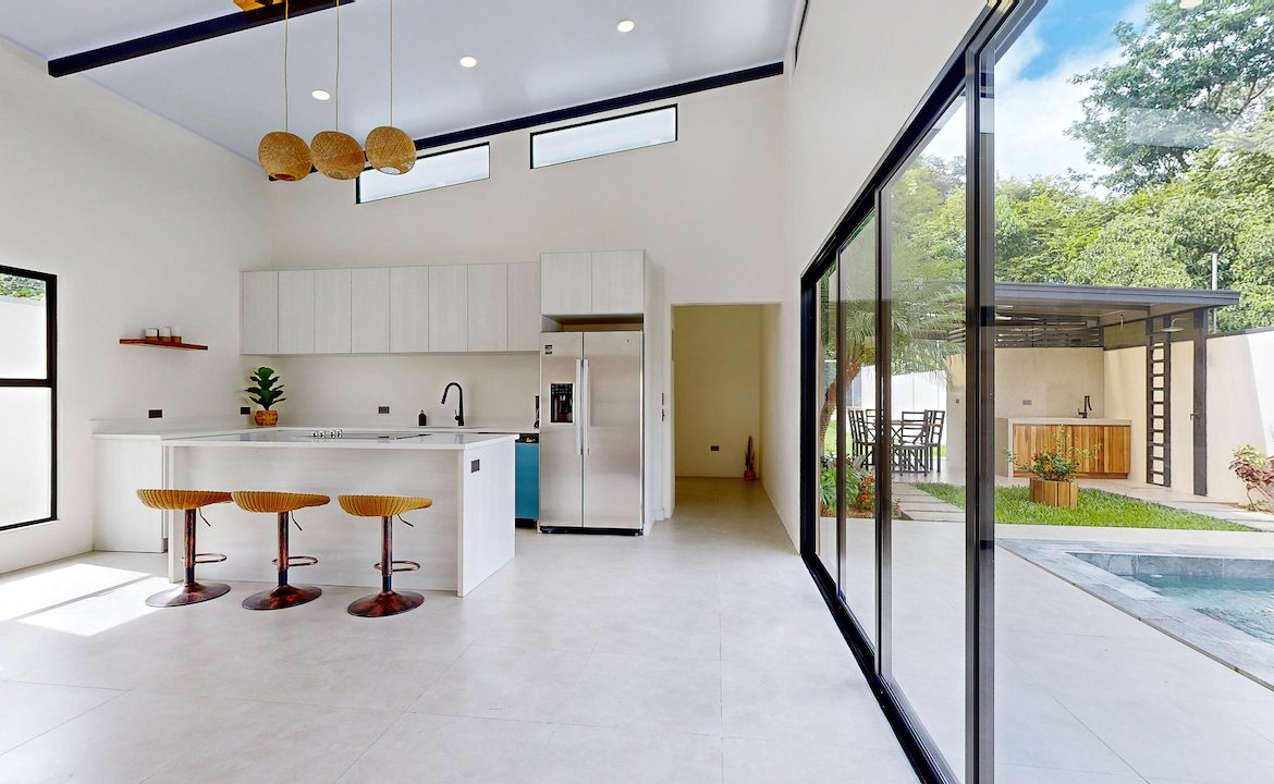 BEAUTIFUL BRAND NEW 3 BEDROOM HOME IN CENTRAL UVITA