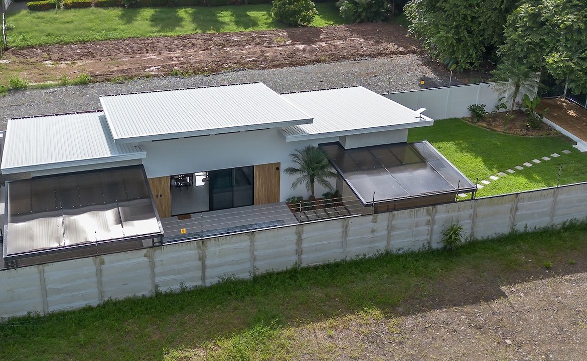 BEAUTIFUL BRAND NEW 3 BEDROOM HOME IN CENTRAL UVITA