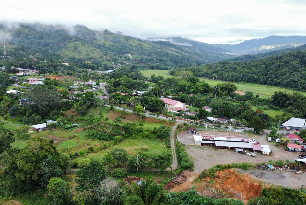 PRIME RESIDENTIAL & COMMERCIAL DEVELOPMENT LAND WITH RIVER FRONTAGE – 2.3 ACRES