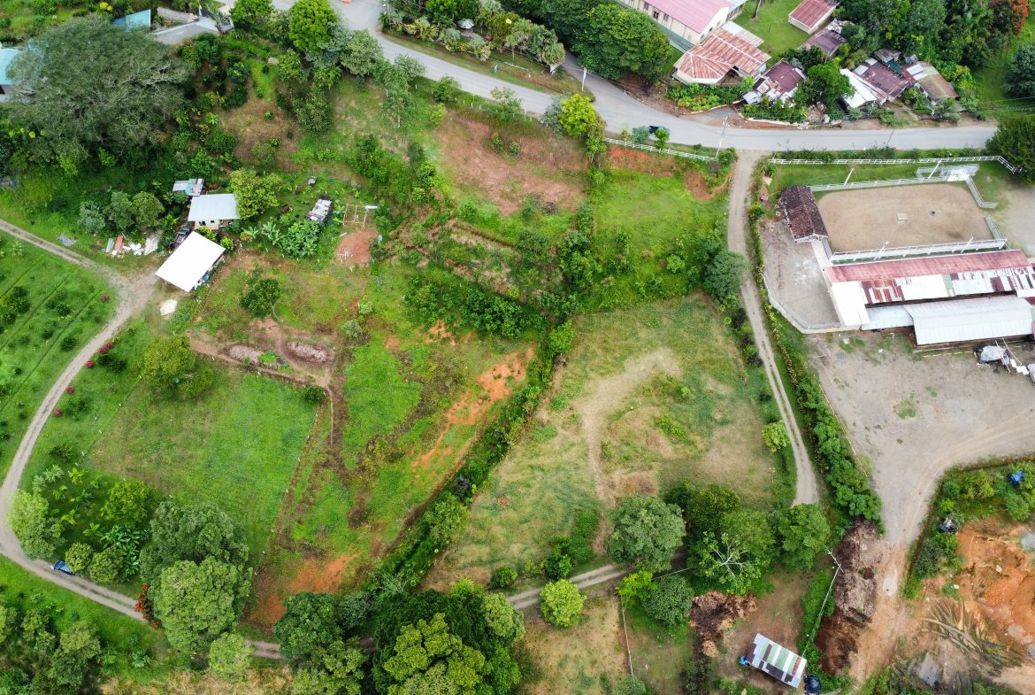 PRIME RESIDENTIAL & COMMERCIAL DEVELOPMENT LAND WITH RIVER FRONTAGE – 2.3 ACRES