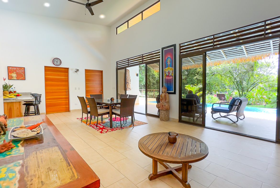 LUXURY 3 BEDROOM HOME WITH LUSH GARDEN , TREES AND PRIVACY – 0.98 ACRES, Uvita, Costa Rica — photo 8