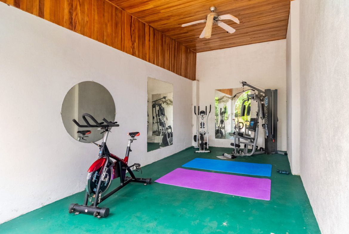 LUXURIOUS 4 BEDROOM HOME PLUS GUEST HOUSE WITH JUNGLE AND RIVER – 1.44 ACRES
