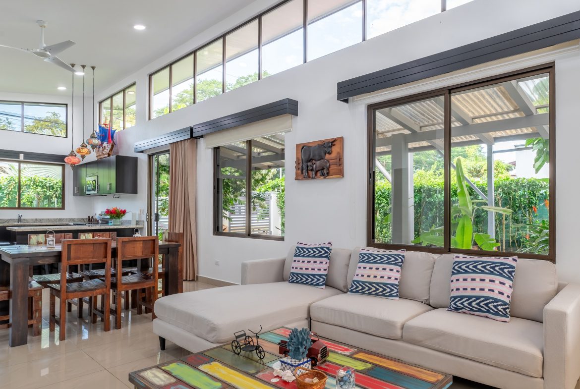 INTRODUCING CASA MIA: YOUR TROPICAL 3-BEDROOM HOME IN BAHÍA, Uvita, Costa Rica — photo 5