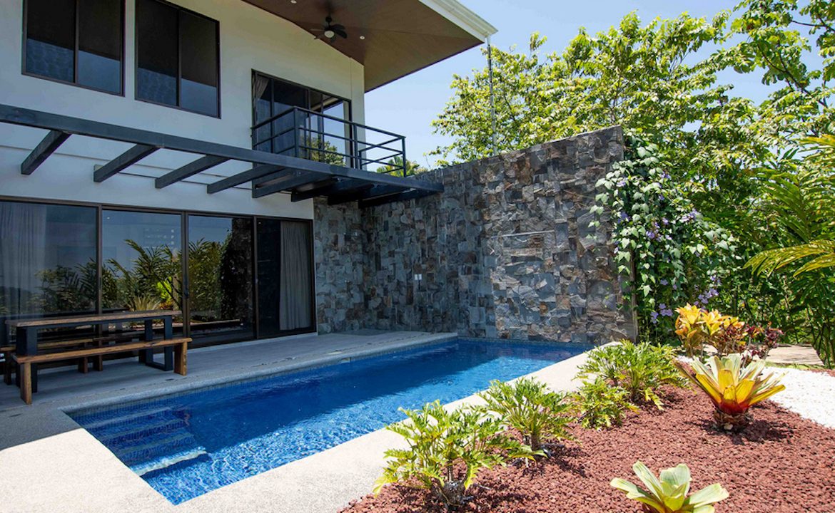 OCEAN VIEW HOME IN ESCALERAS NEAR DOMINICAL – 1.77 ACRES