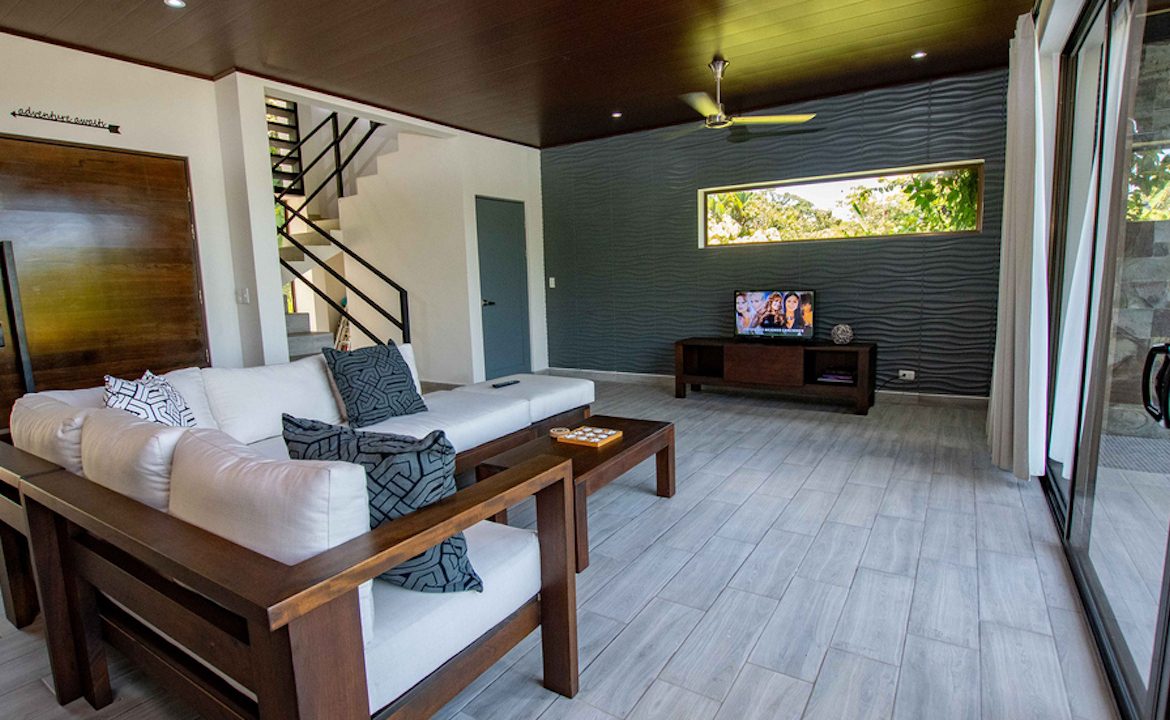 OCEAN VIEW HOME IN ESCALERAS NEAR DOMINICAL – 1.77 ACRES