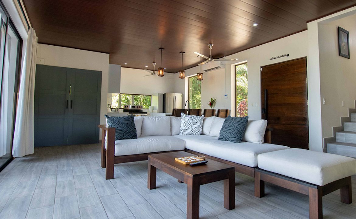 OCEAN VIEW HOME IN ESCALERAS NEAR DOMINICAL – 1.77 ACRES