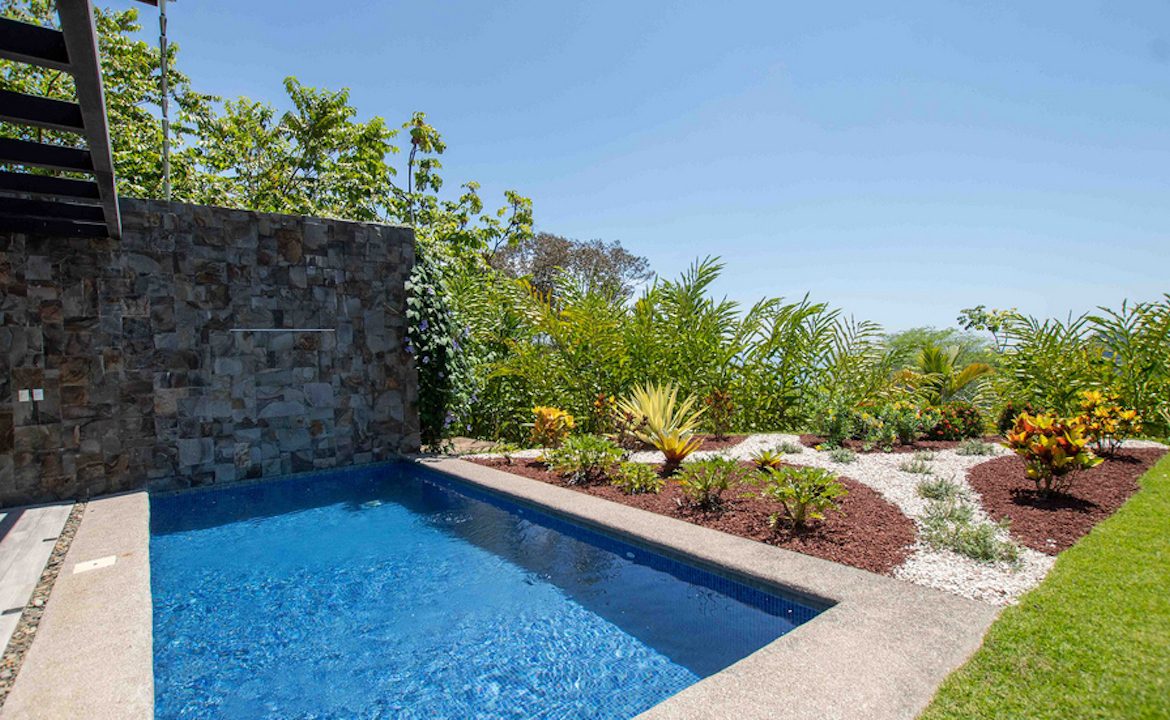 OCEAN VIEW HOME IN ESCALERAS NEAR DOMINICAL – 1.77 ACRES