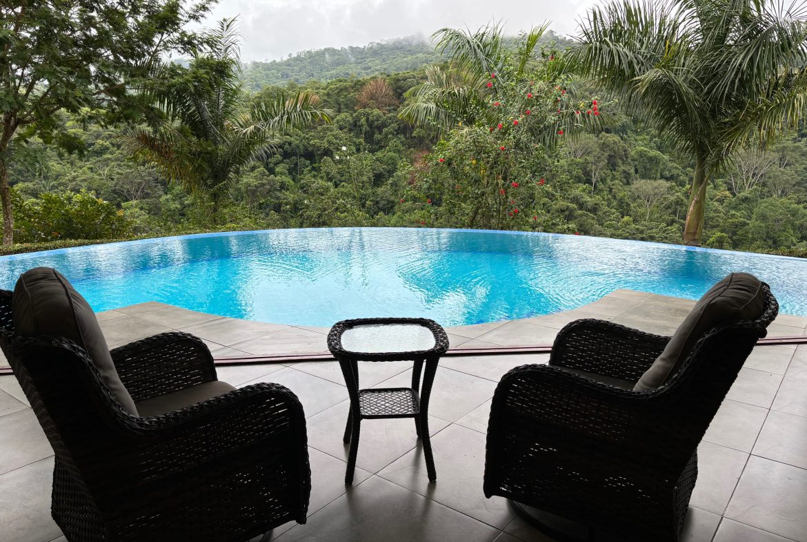 3-BEDROOM MOUNTAIN VIEW HOME WITH NATURE AND RIVER AROUND – 14 ACRES, Uvita, Costa Rica — photo 2