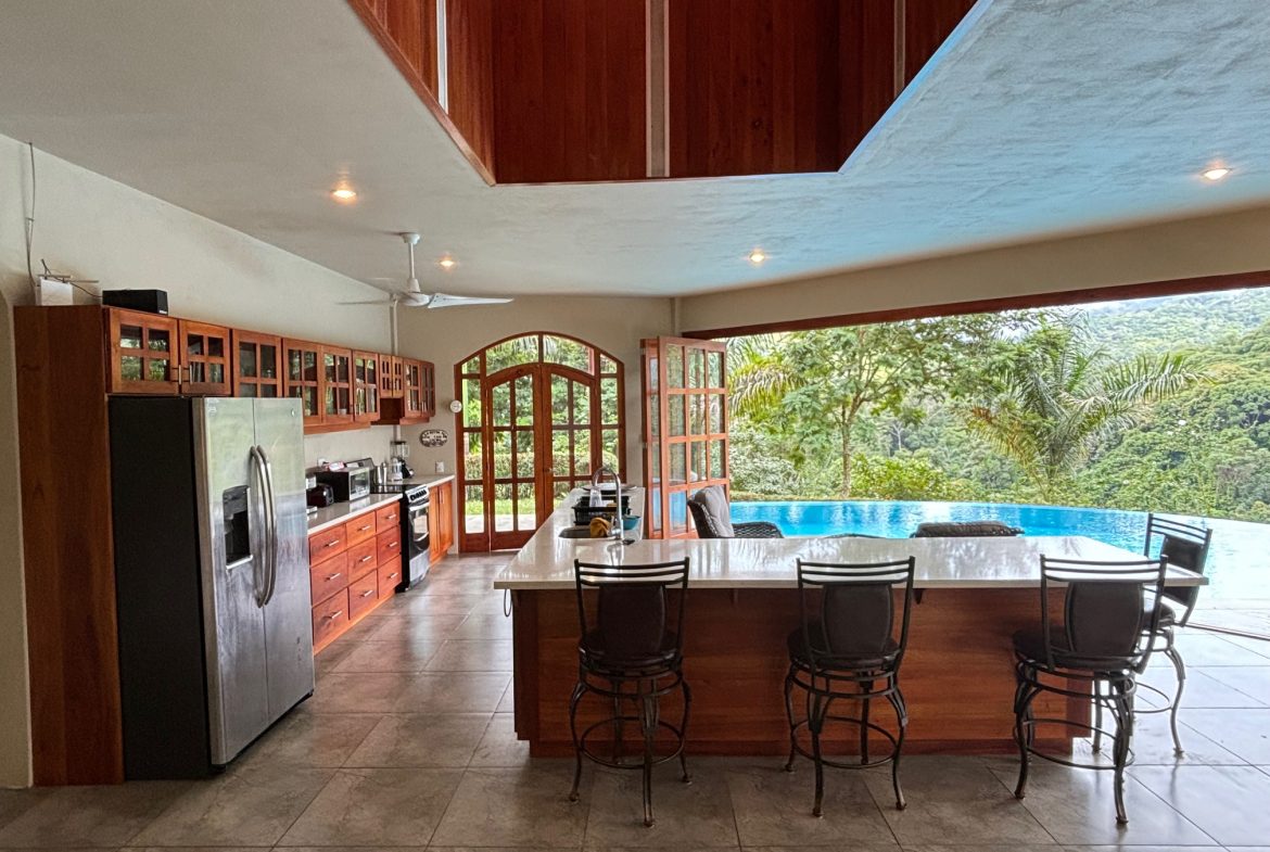 3-BEDROOM MOUNTAIN VIEW HOME WITH NATURE AND RIVER AROUND – 14 ACRES, Uvita, Costa Rica — photo 3