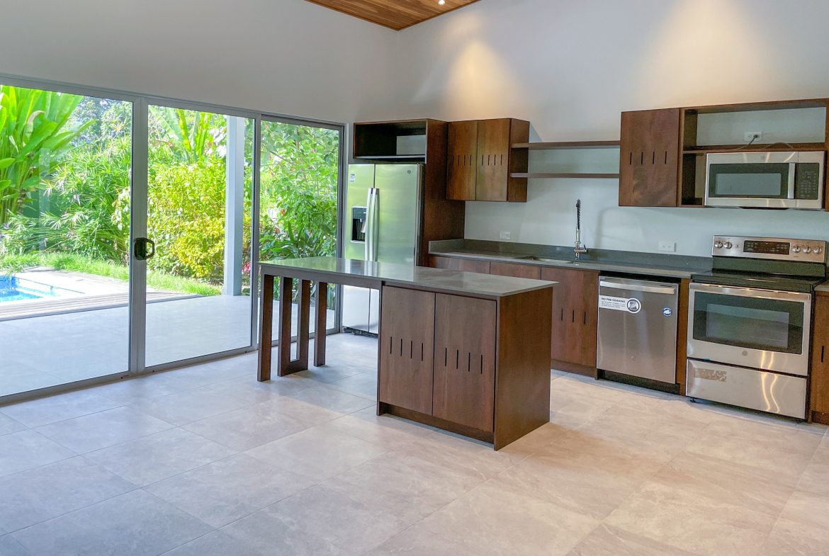 3-BEDROOM HOME WITH POOL AND EASY ACCESS IN OJOCHAL, Uvita, Costa Rica — photo 4