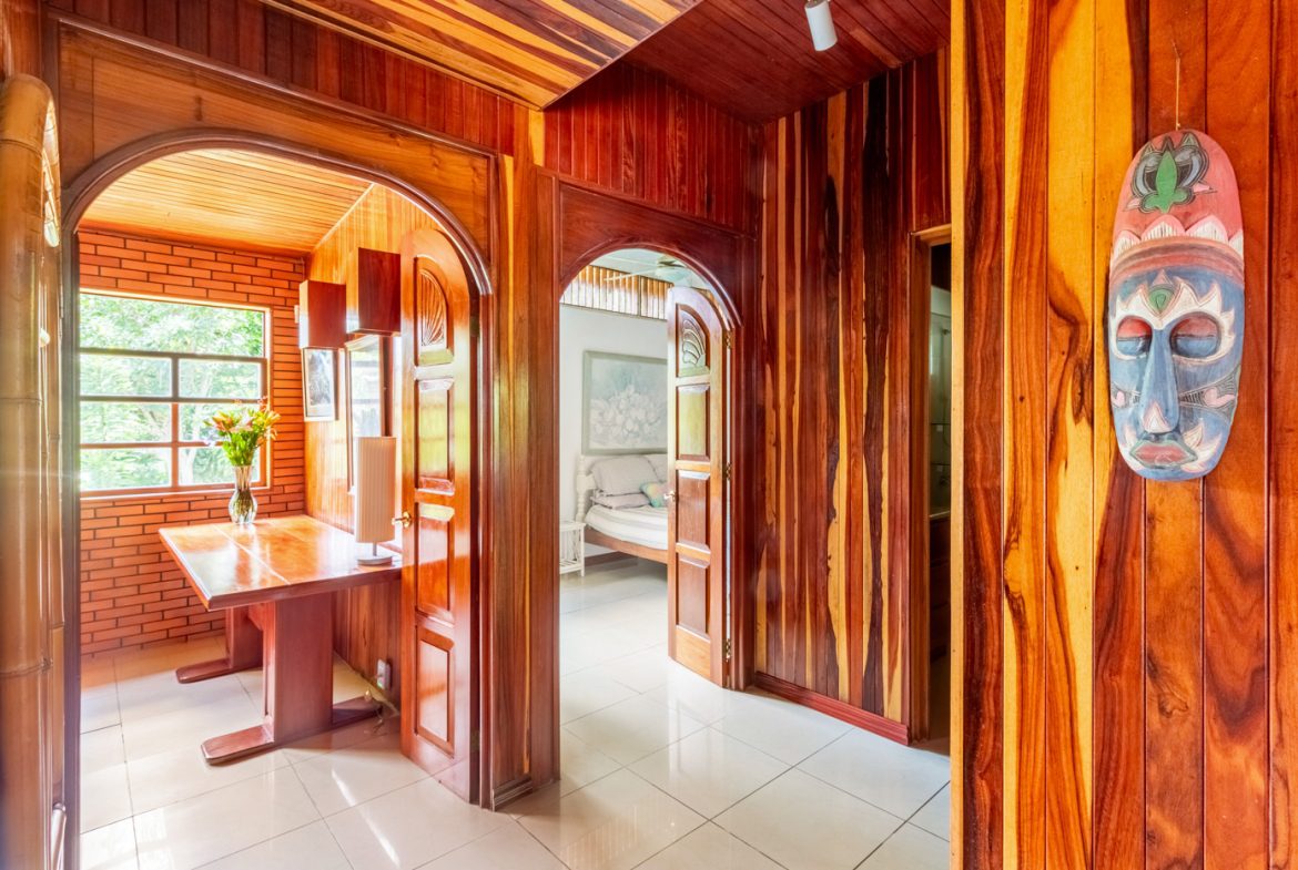 LUXURIOUS 4 BEDROOM HOME PLUS GUEST HOUSE WITH JUNGLE AND RIVER – 1.44 ACRES