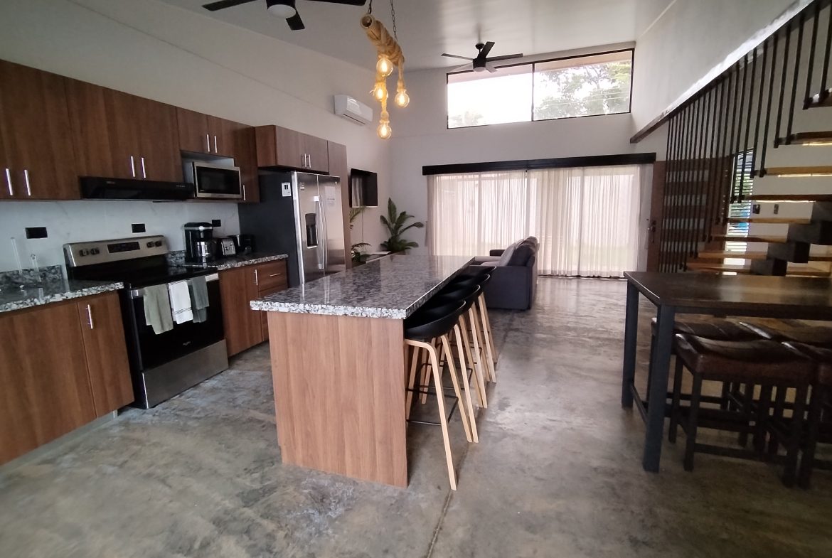 TWO-STORY 3-BEDROOM COMTEMPORARY HOME CLOSE TO THE WHALE TAIL, Uvita, Costa Rica — photo 6