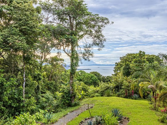 SKYFALL – LUXURY OCEAN VIEW HOUSE AND GUEST HOUSE IN ESCALERAS, Dominical, Costa Rica — photo 3