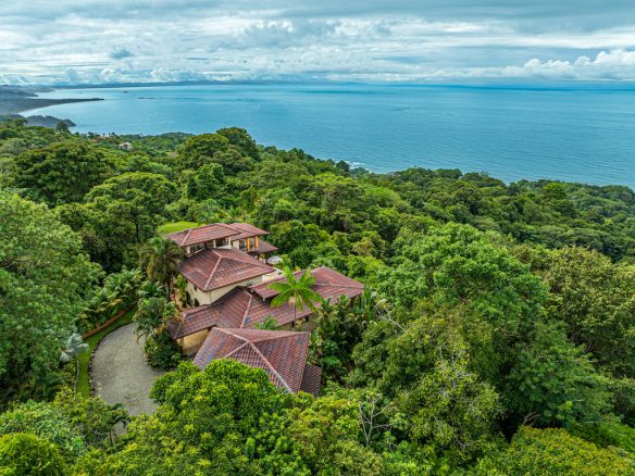 SKYFALL – LUXURY OCEAN VIEW HOUSE AND GUEST HOUSE IN ESCALERAS, Dominical, Costa Rica — photo 4