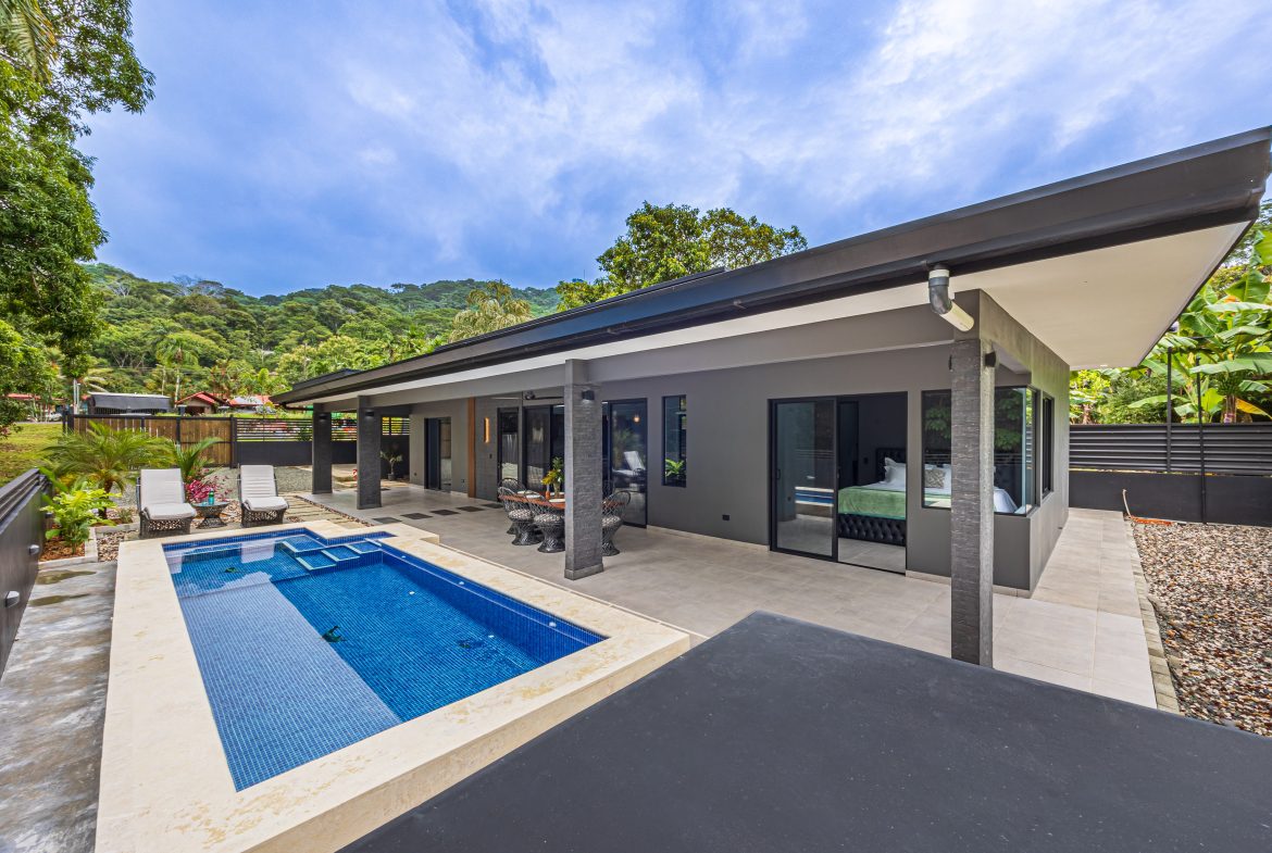 BRAND NEW 3-BEDROOM HOME PLUS EXTRA LAND TO DEVELOP – 0.26 ACRES, Uvita, Costa Rica — photo 2