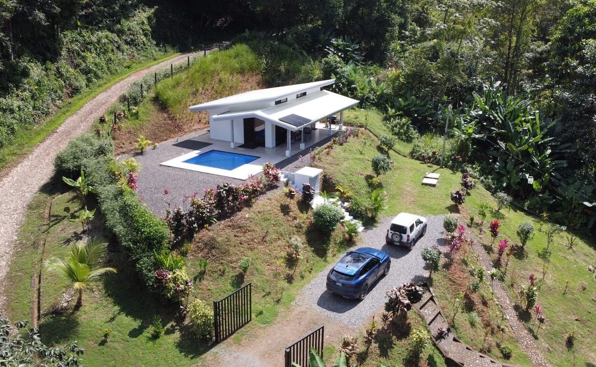 HOME FOR SALE IN OJOCHAL – 2 BEDROOM & 2 BATHS WITH POOL AND JUNGLE VIEWS, Uvita, Costa Rica — photo 2
