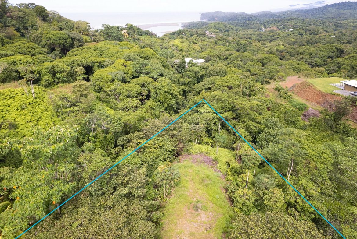 OCEAN & MOUNTAIN VIEW LOT IN CALLE PEREZOSO – 0.6 ACRES