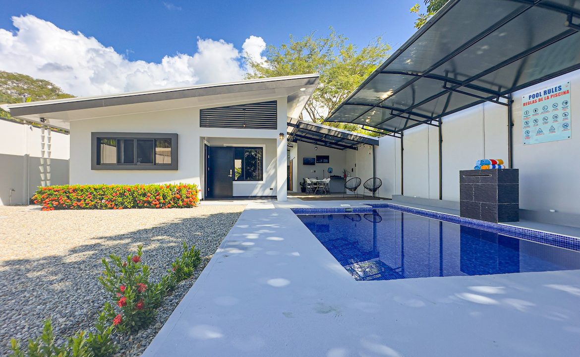 1 BEDROOM HOME WITH POOL AND ROOM TO EXPAND, Uvita, Costa Rica — photo 2