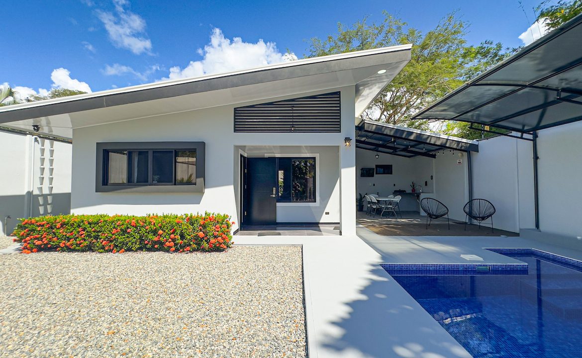 1 BEDROOM HOME WITH POOL AND ROOM TO EXPAND, Uvita, Costa Rica — photo 7