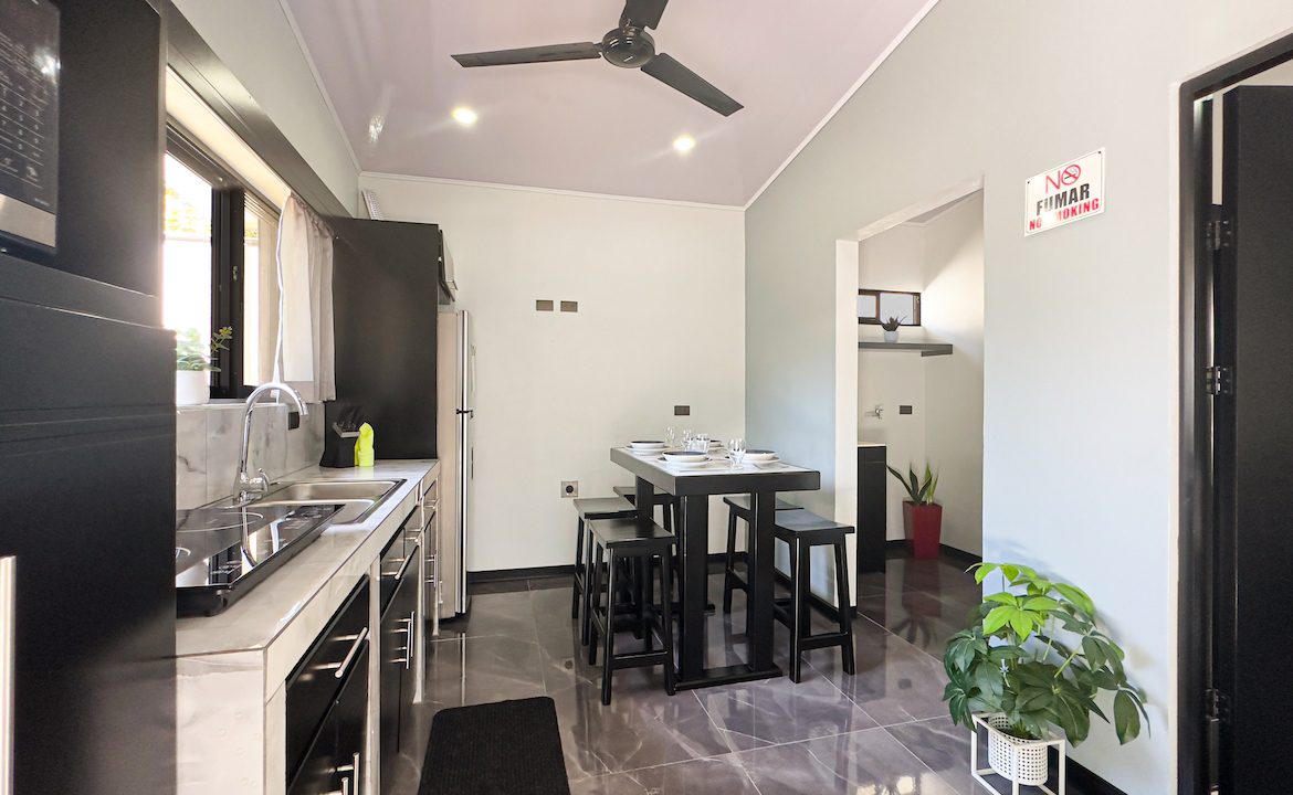 1 BEDROOM HOME WITH POOL AND ROOM TO EXPAND