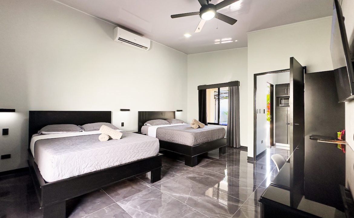 1 BEDROOM HOME WITH POOL AND ROOM TO EXPAND