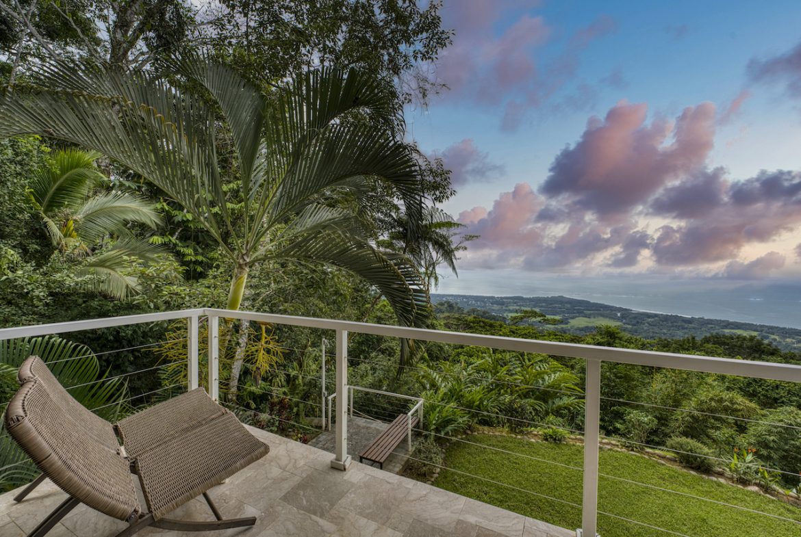 WHALE TAIL AND AMAZING OCEAN VIEWS 2 BEDROOM HOME FOR SALE