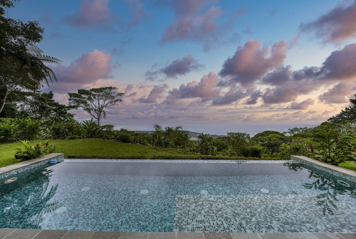 WHALE TAIL AND AMAZING OCEAN VIEWS 2 BEDROOM HOME FOR SALE