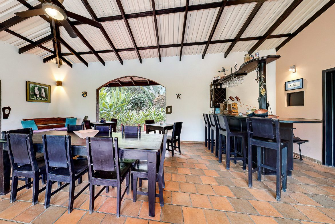 Boutique Lodge Retreat Walking Distance to Uvita River