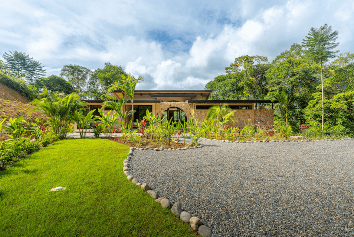 BEAUTIFUL MODERN JUNGLE HOME IN OJOCHAL, Uvita, Costa Rica — photo 6