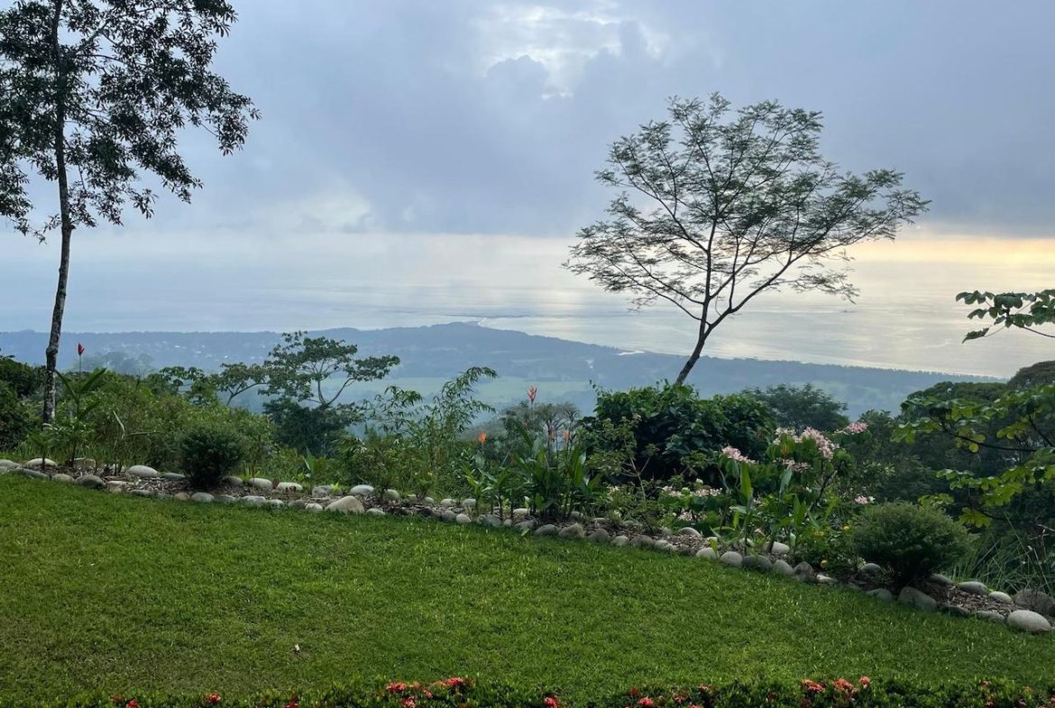 WHALE TAIL AND AMAZING OCEAN VIEWS 2 BEDROOM HOME FOR SALE