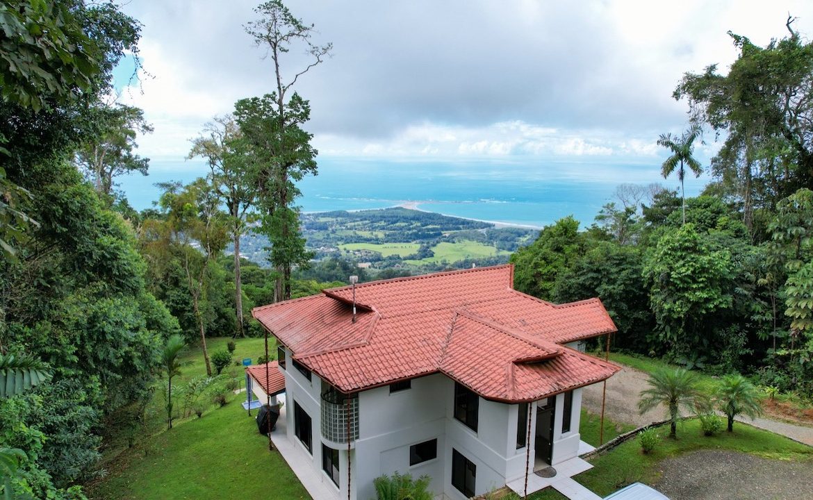 TWO HOUSES WITH AMAZING OCEAN VIEWS + GUEST HOUSE AND ADDITIONAL BUILDING SITES – 13 ACRES, Uvita, Costa Rica — photo 5