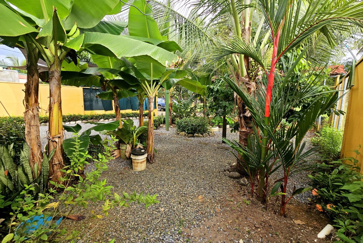 TWO INCOME-GENERATING APARTMENTS FOR SALE IN UVITA