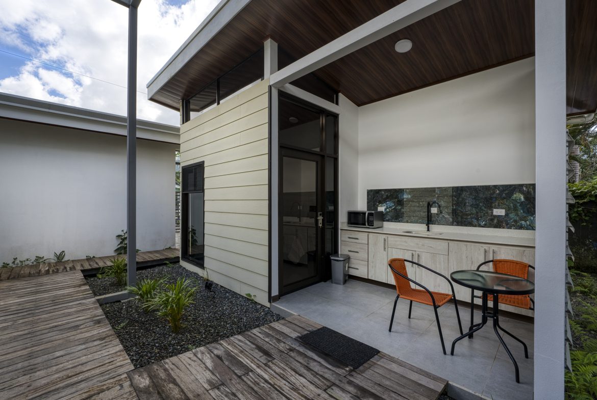 BRAND NEW BUNGALOWS IN UVITA – PRIME LOCATION | 5 BEDROOMS – 5 BATHS | 0.12 ACRES