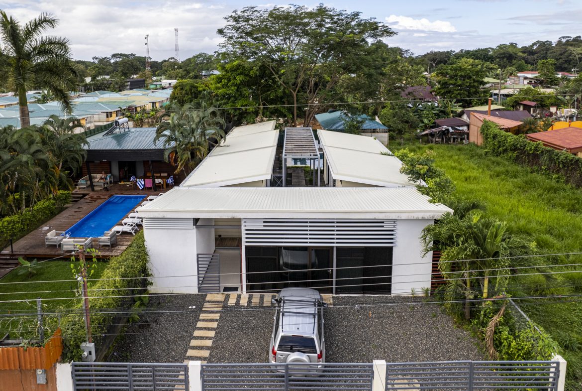 BRAND NEW BUNGALOWS IN UVITA – PRIME LOCATION | 5 BEDROOMS – 5 BATHS | 0.12 ACRES