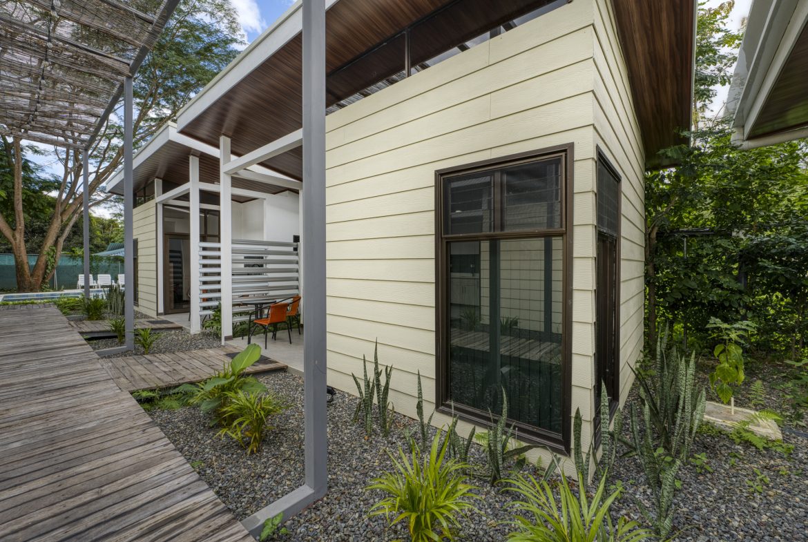 BRAND NEW BUNGALOWS IN UVITA – PRIME LOCATION | 5 BEDROOMS – 5 BATHS | 0.12 ACRES