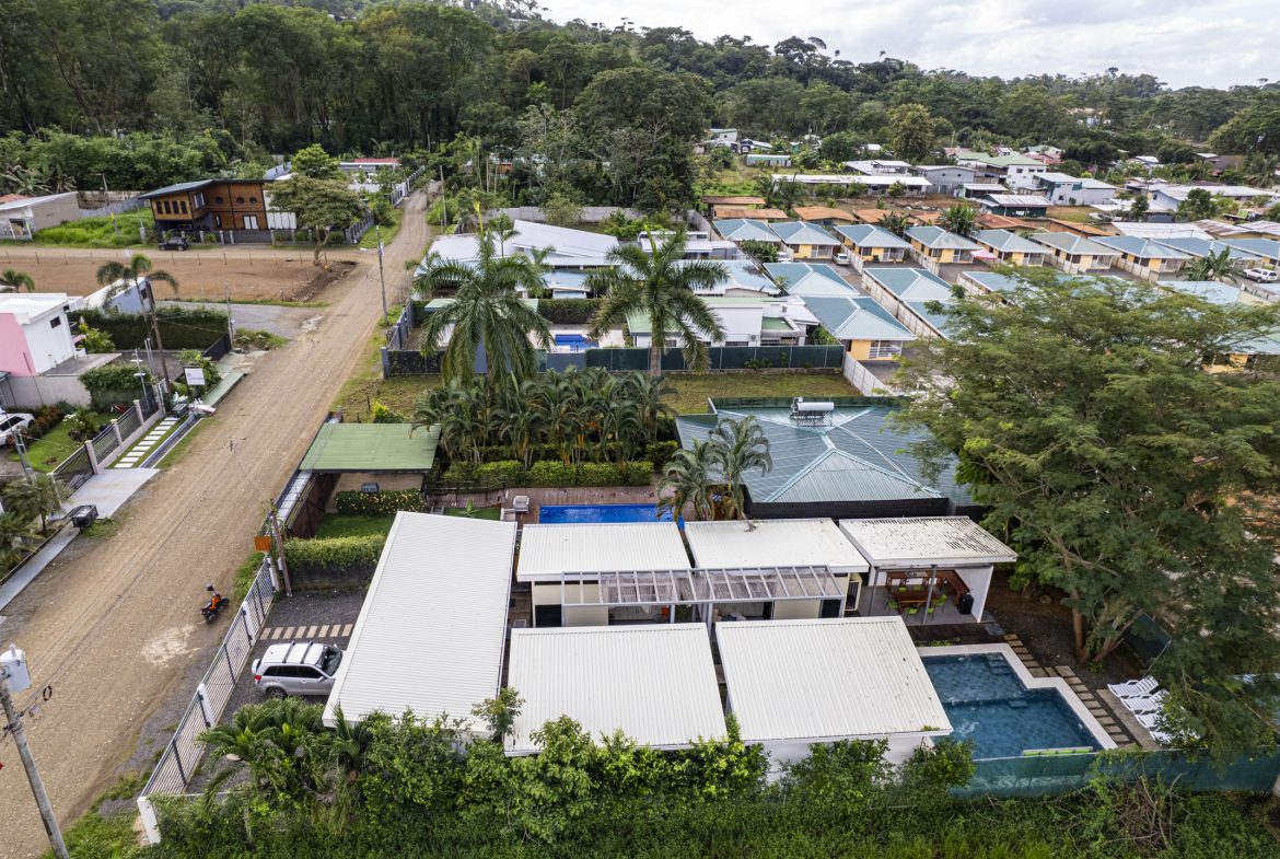 BRAND NEW BUNGALOWS IN UVITA – PRIME LOCATION | 5 BEDROOMS – 5 BATHS | 0.12 ACRES