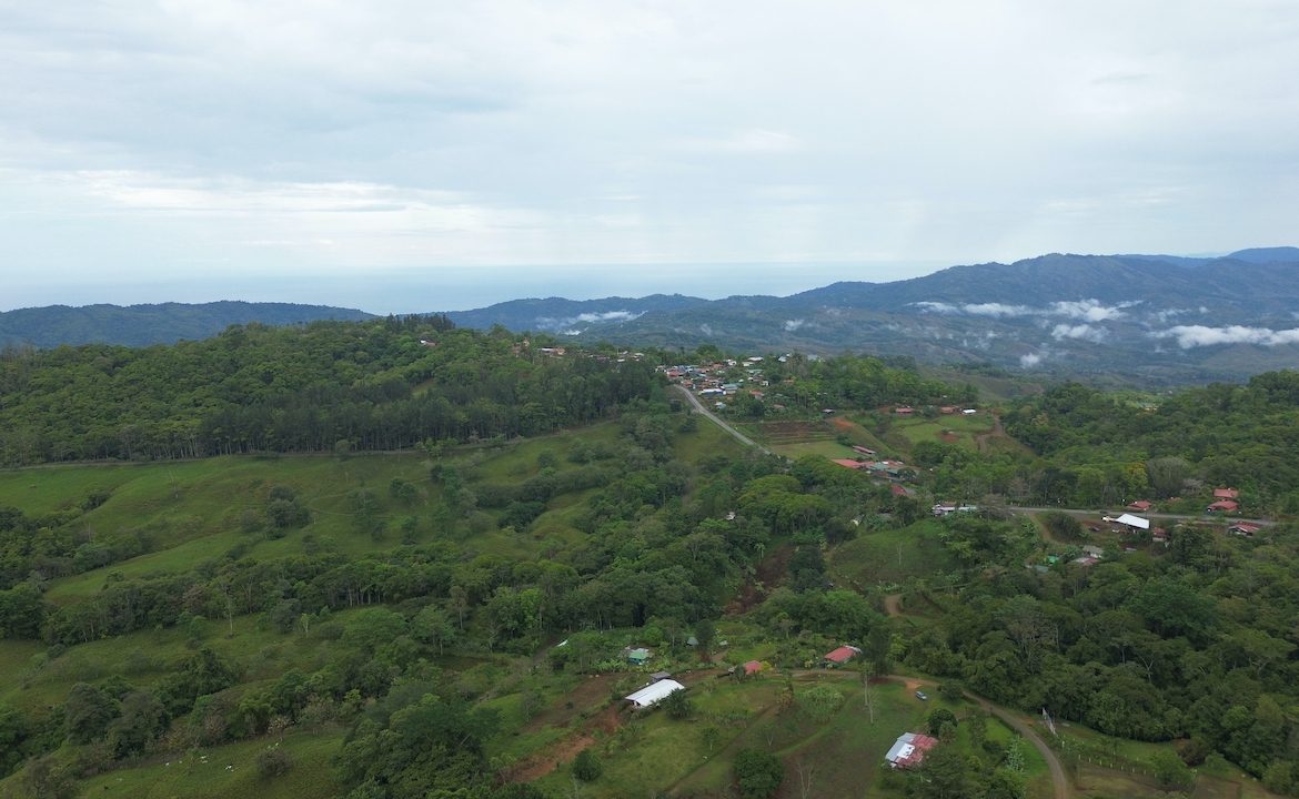 OCEAN AND MOUNTAIN VIEW PROPERTY  – 284 ACRES