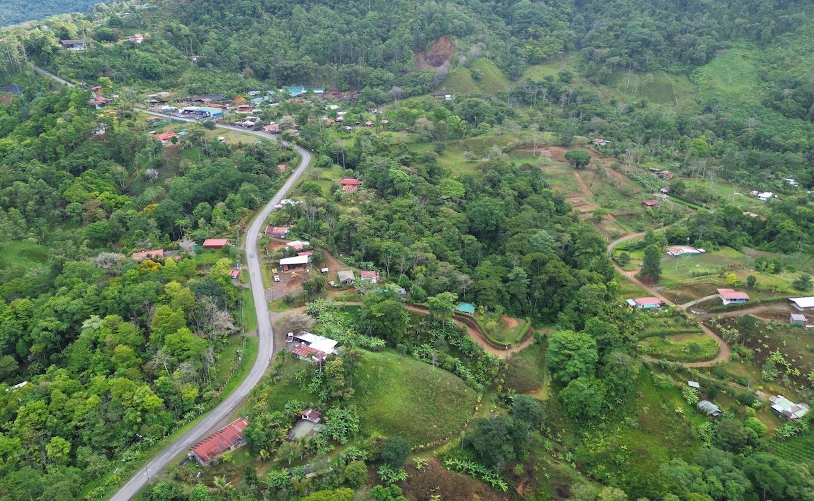OCEAN AND MOUNTAIN VIEW PROPERTY  – 284 ACRES