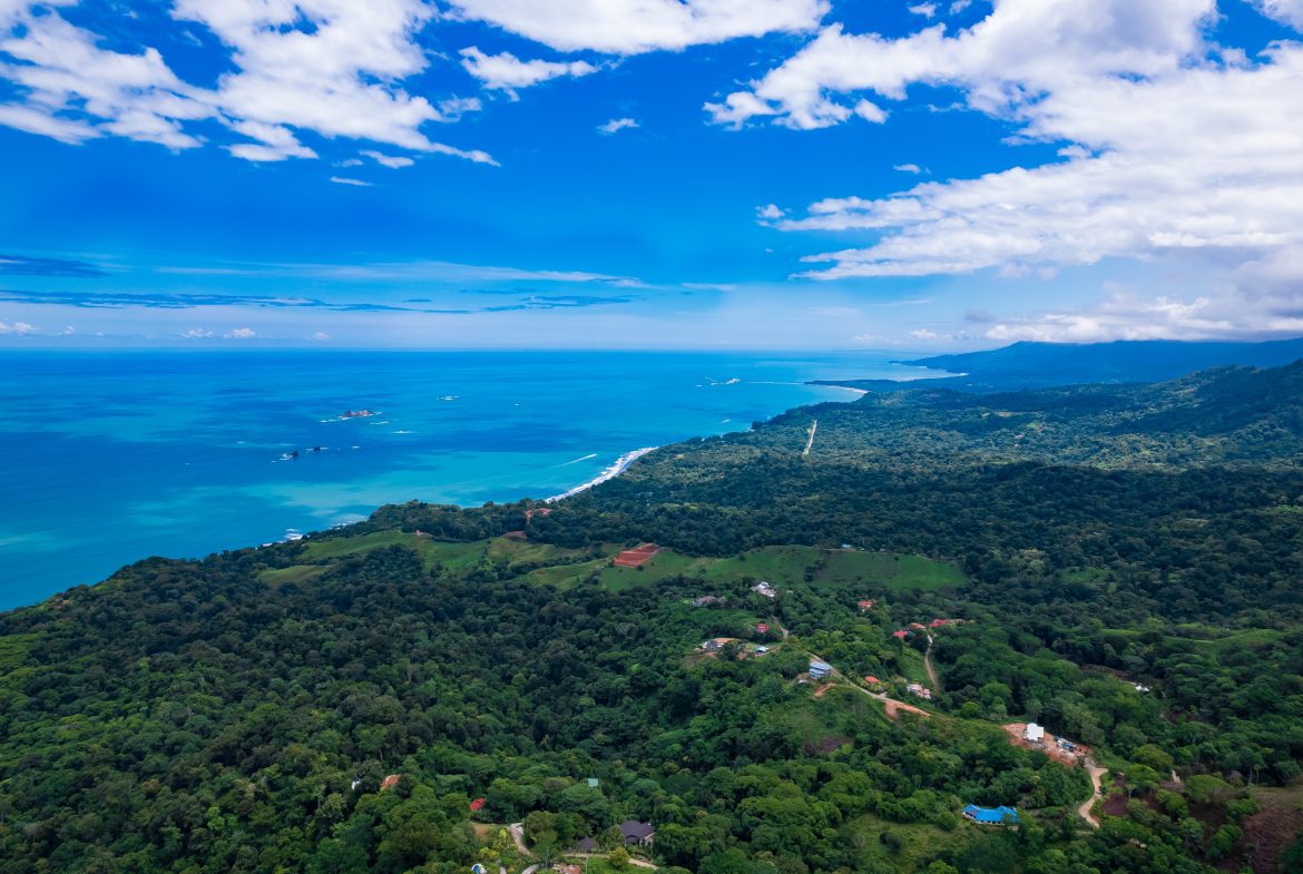STUNNING OCEAN-VIEW LOT WITH TRANQUIL SURROUNDINGS – 0.5 ACRES